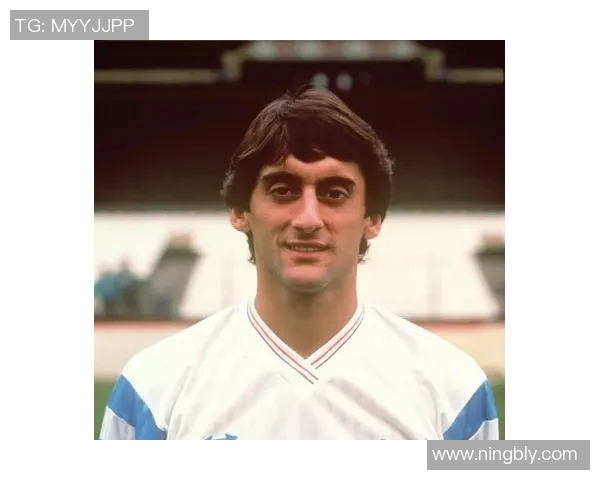 国内知名足球明星的成长历程与成就分析